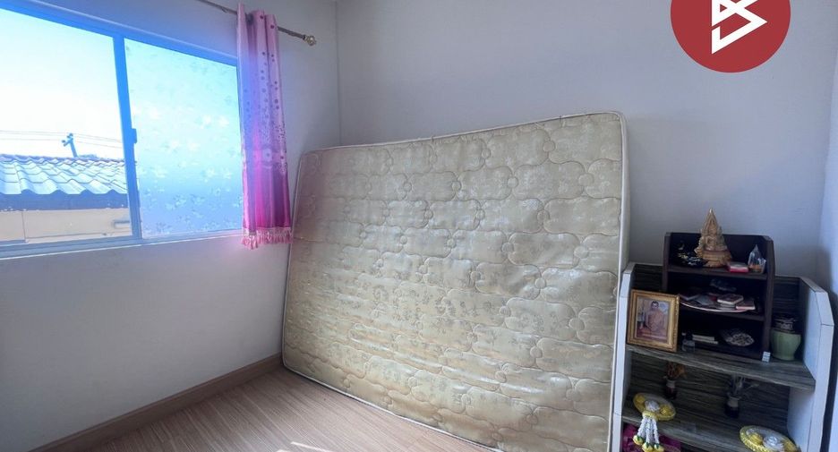 For sale 3 bedrooms townhouse in Khlong Luang, Pathum Thani