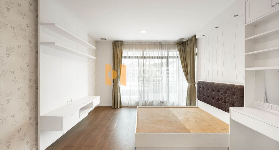 Продажа 4 спальни дом в Банг Кхае, Бангкок