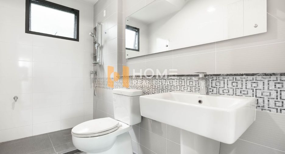 Продажа 4 спальни дом в Банг Кхае, Бангкок