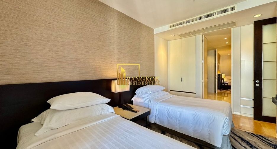 Apartamento con servicios en alquiler de 3 habitaciones en Khlong Toei, Bangkok