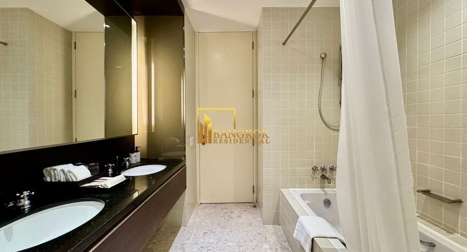 Apartamento con servicios en alquiler de 3 habitaciones en Khlong Toei, Bangkok