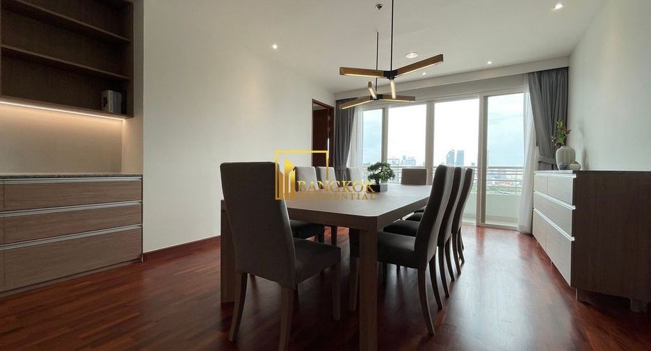 For rent 5 bedrooms apartment in Khlong Toei, Bangkok
