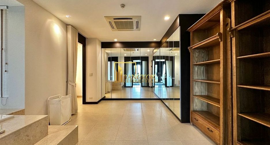 À louer 3 chambres condo à Sathon, Bangkok