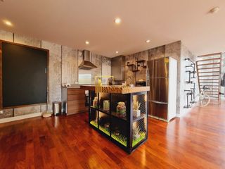 For rent 3 bedrooms apartment in Pathum Wan, Bangkok