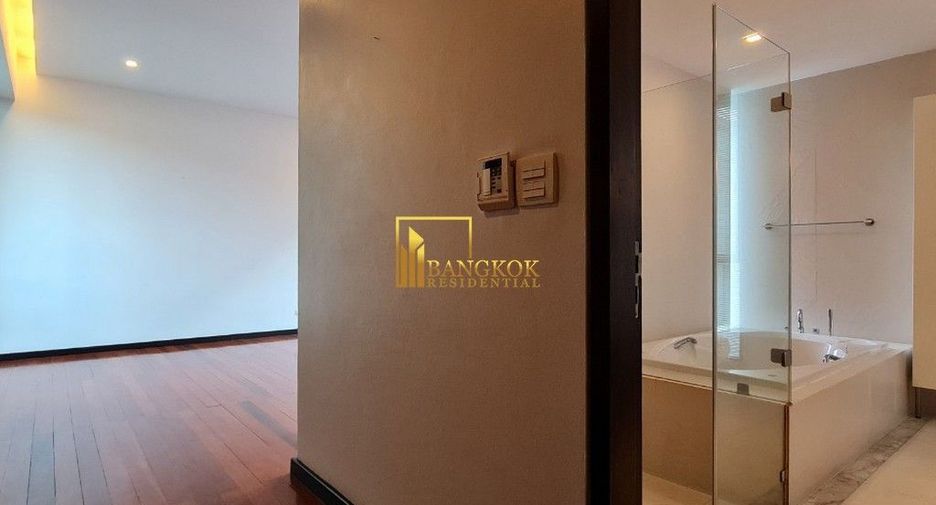 Villa zur Miete mit 3 Zimmer in Watthana, Bangkok