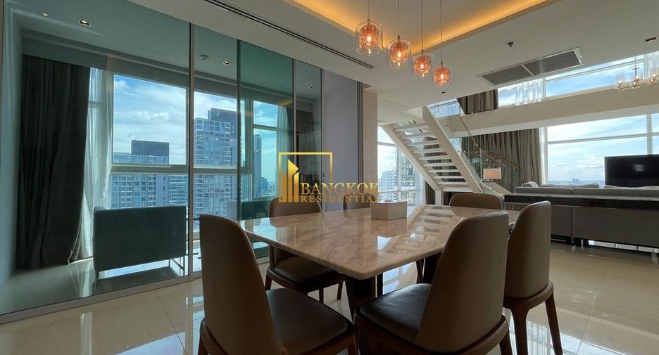 For rent 3 bedrooms serviced apartment in Watthana, Bangkok