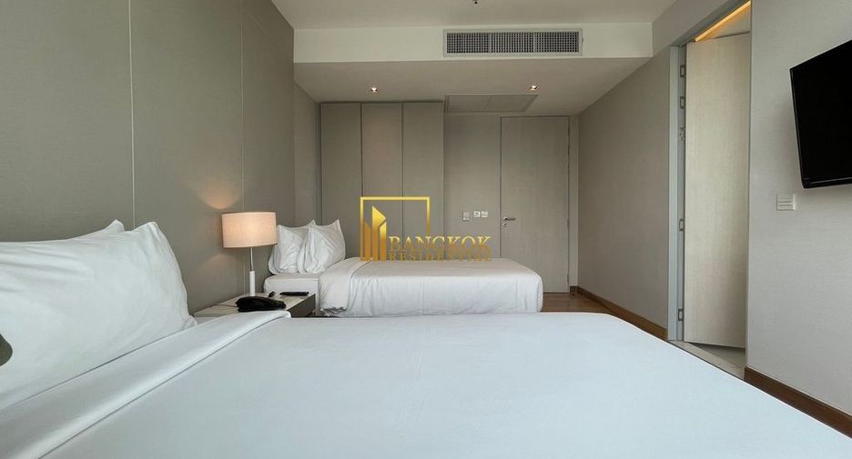 For rent 3 bedrooms serviced apartment in Watthana, Bangkok