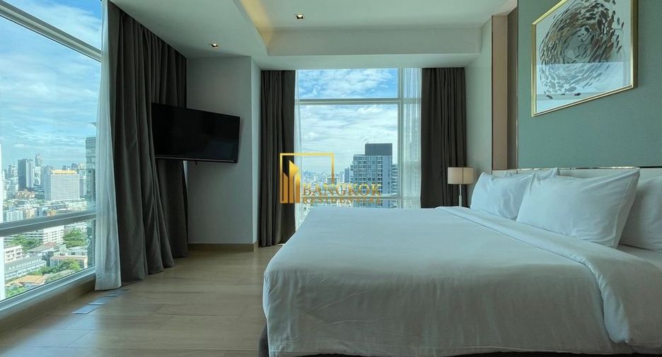 For rent 3 bedrooms serviced apartment in Watthana, Bangkok