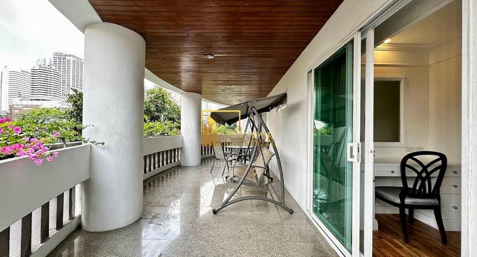 Apartment zur Miete mit 4 Zimmer in Khlong Toei, Bangkok
