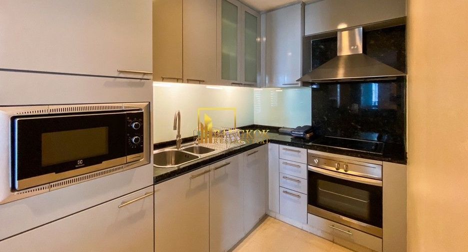 For rent 3 bedrooms condo in Sathon, Bangkok