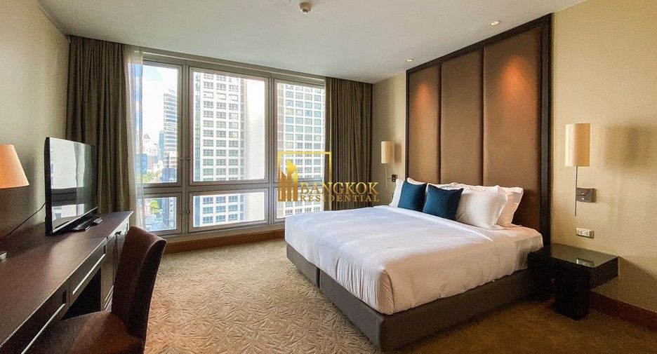 For rent 3 bedrooms condo in Sathon, Bangkok