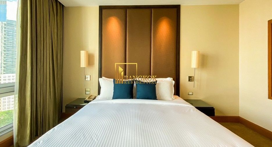 For rent 3 bedrooms condo in Sathon, Bangkok