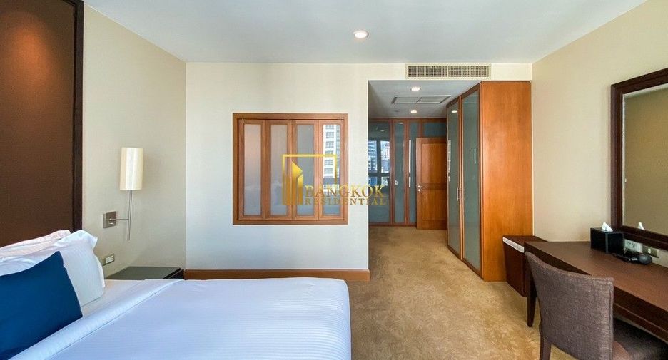 For rent 3 bedrooms condo in Sathon, Bangkok
