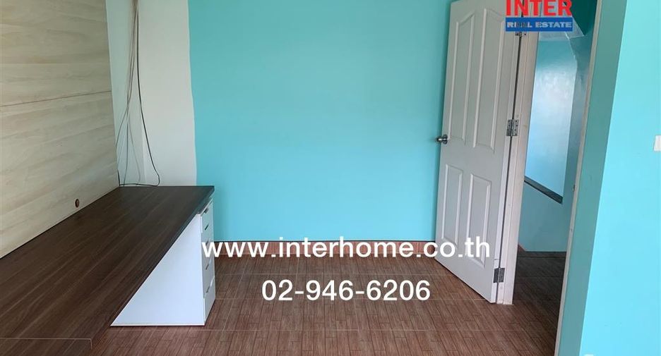 For sale 4 bedrooms townhouse in Khan Na Yao, Bangkok