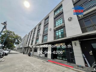 For sale 7 bedrooms townhouse in Wang Thonglang, Bangkok