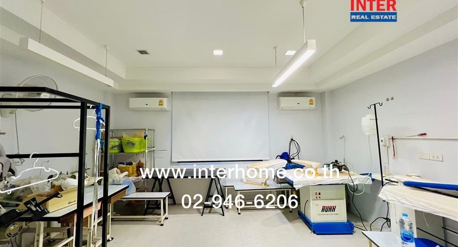 ขาย 7 ห้องนอน ทาวน์เฮ้าส์ ใน วังทองหลาง, กรุงเทพฯ