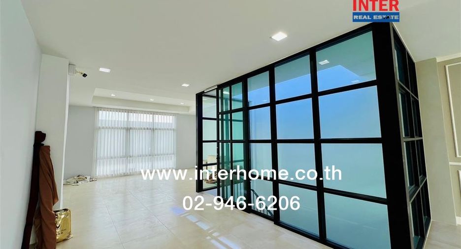 ขาย 7 ห้องนอน ทาวน์เฮ้าส์ ใน วังทองหลาง, กรุงเทพฯ