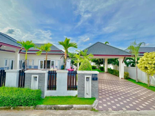 出售 4 卧室 别墅 在 Bang Lamung, Chon Buri