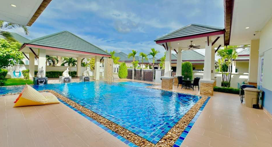 Villa en venta de 4 habitaciones en Bang Saray, Pattaya