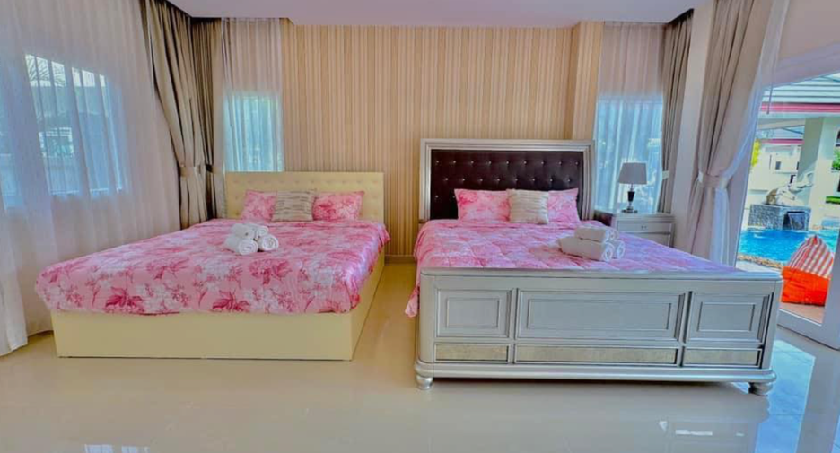 Villa en venta de 4 habitaciones en Bang Saray, Pattaya