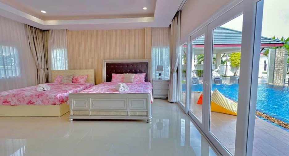 Villa en venta de 4 habitaciones en Bang Saray, Pattaya