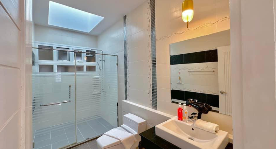 Villa en venta de 4 habitaciones en Bang Saray, Pattaya