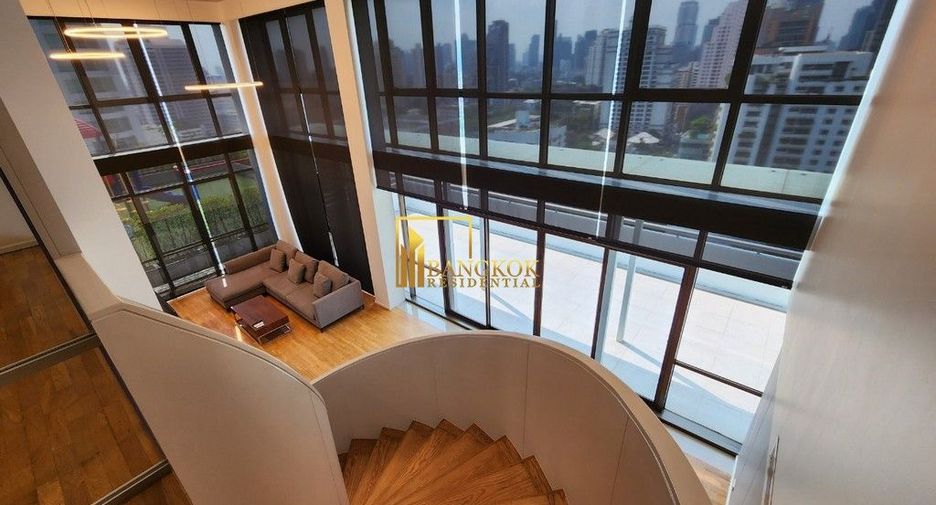 For rent 4 bedrooms apartment in Watthana, Bangkok