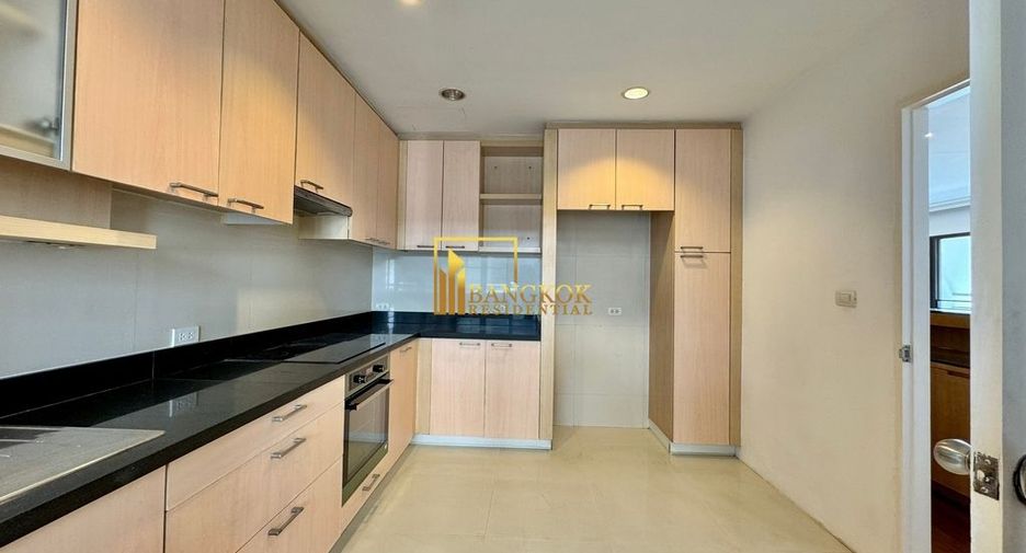 À louer 3 chambres appartement à Watthana, Bangkok