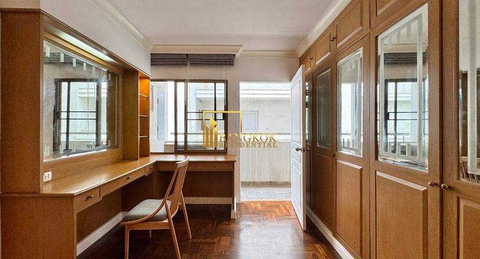 À louer 3 chambres appartement à Watthana, Bangkok