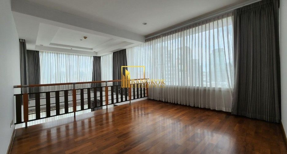For rent 4 bedrooms condo in Khlong Toei, Bangkok