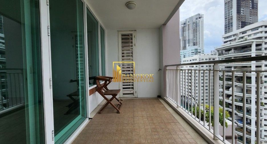 For rent 4 bedrooms condo in Khlong Toei, Bangkok