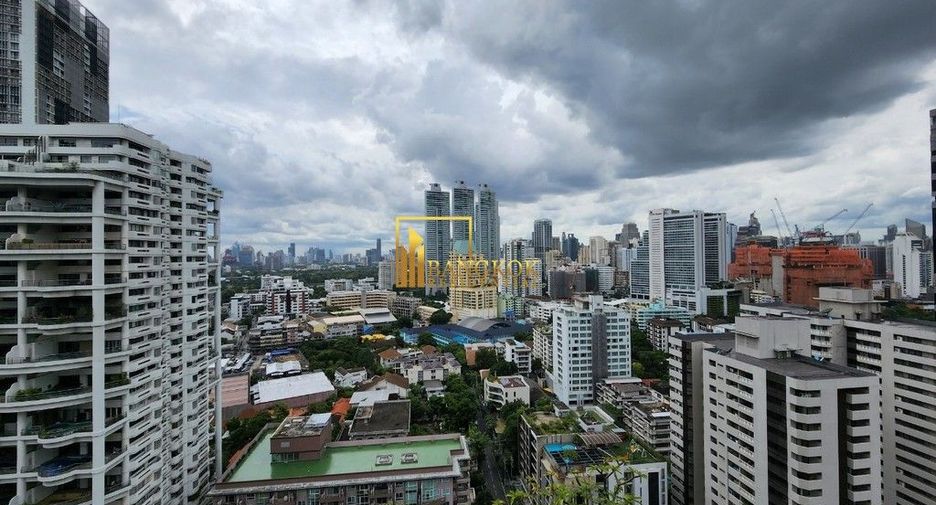 For rent 4 bedrooms condo in Khlong Toei, Bangkok