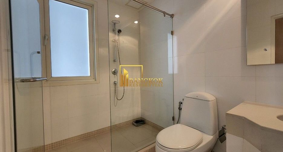 For rent 4 bedrooms condo in Khlong Toei, Bangkok