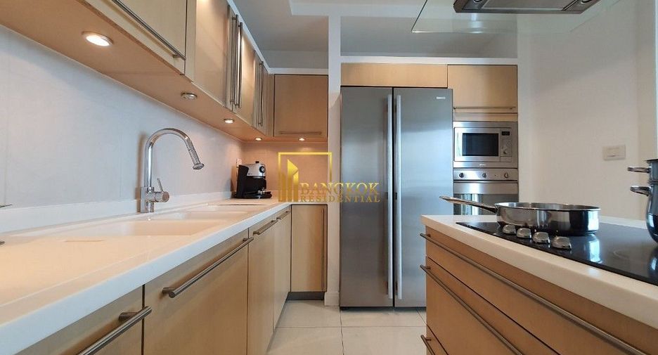 Wohnung zur Miete mit 3 Zimmer in Pathum Wan, Bangkok