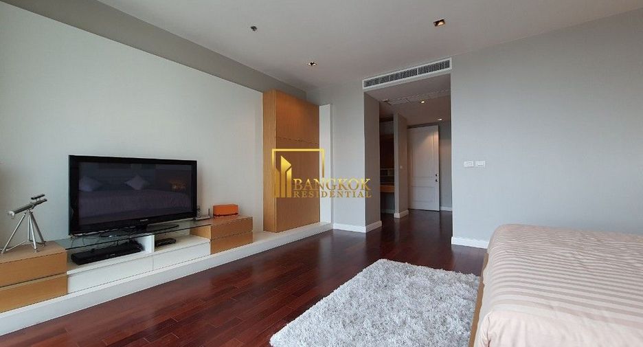 Wohnung zur Miete mit 3 Zimmer in Pathum Wan, Bangkok