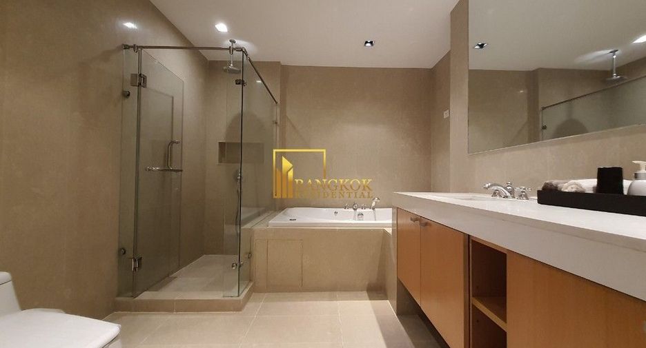 Wohnung zur Miete mit 3 Zimmer in Pathum Wan, Bangkok