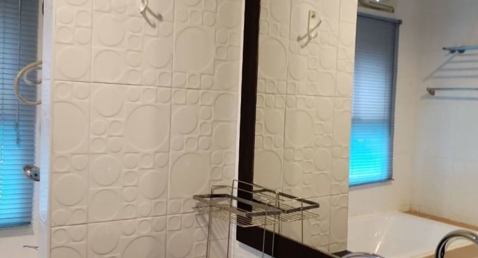 For rent 3 bedrooms house in Si Racha, Chonburi