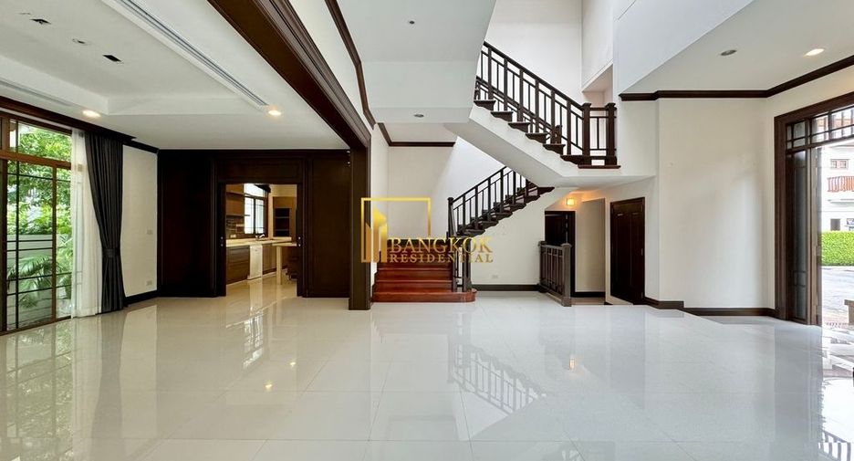 Villa zur Miete mit 4 Zimmer in Yan Nawa, Bangkok