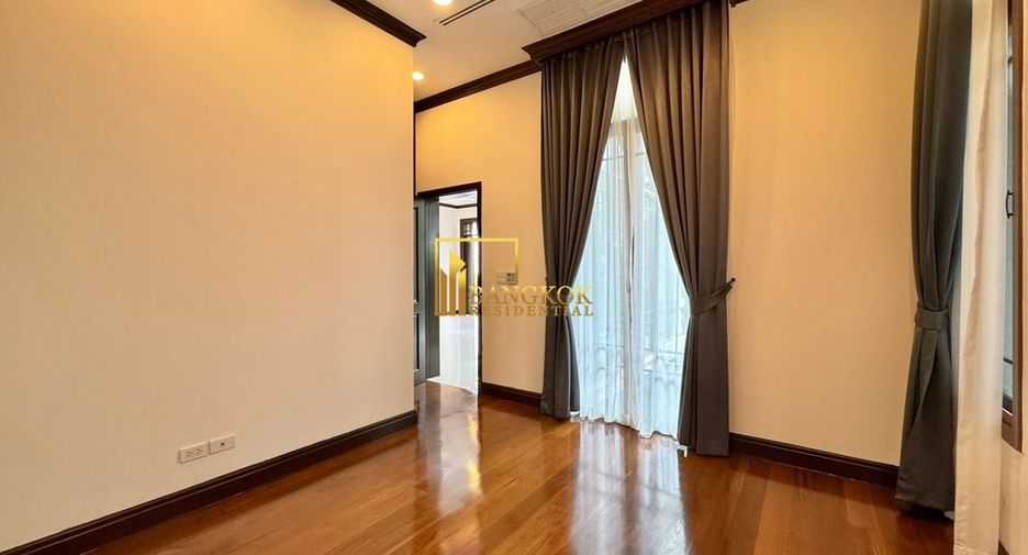 Villa zur Miete mit 4 Zimmer in Yan Nawa, Bangkok