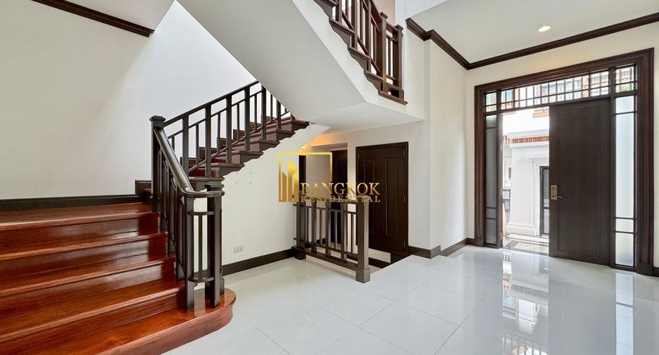 Villa zur Miete mit 4 Zimmer in Yan Nawa, Bangkok