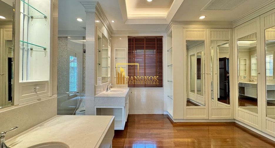 Villa zur Miete mit 4 Zimmer in Yan Nawa, Bangkok