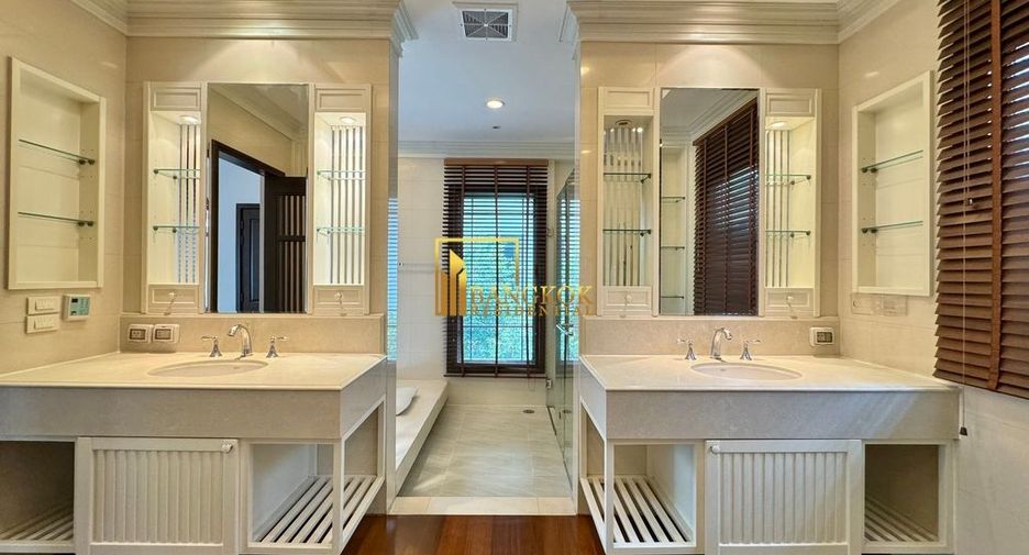 Villa zur Miete mit 4 Zimmer in Yan Nawa, Bangkok