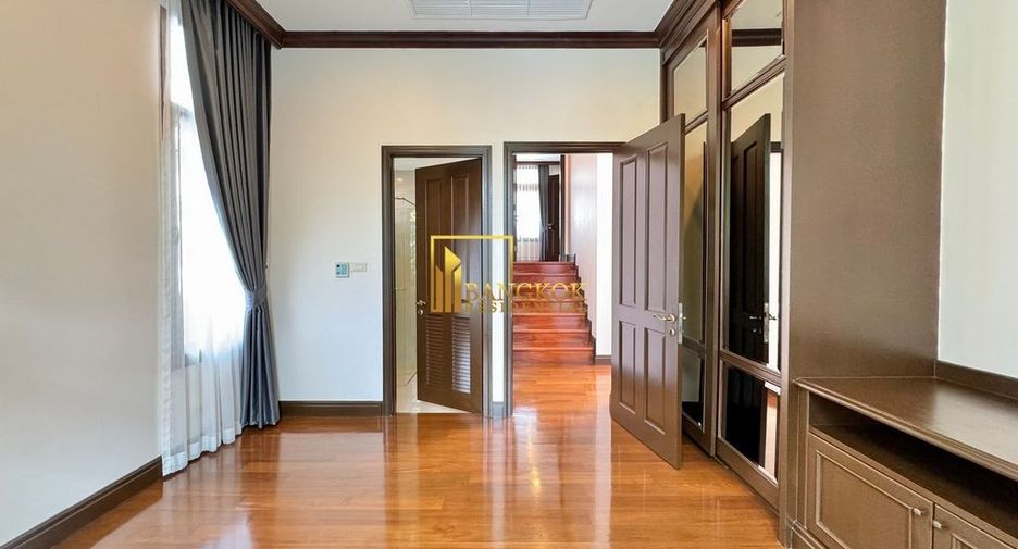 Villa zur Miete mit 4 Zimmer in Yan Nawa, Bangkok