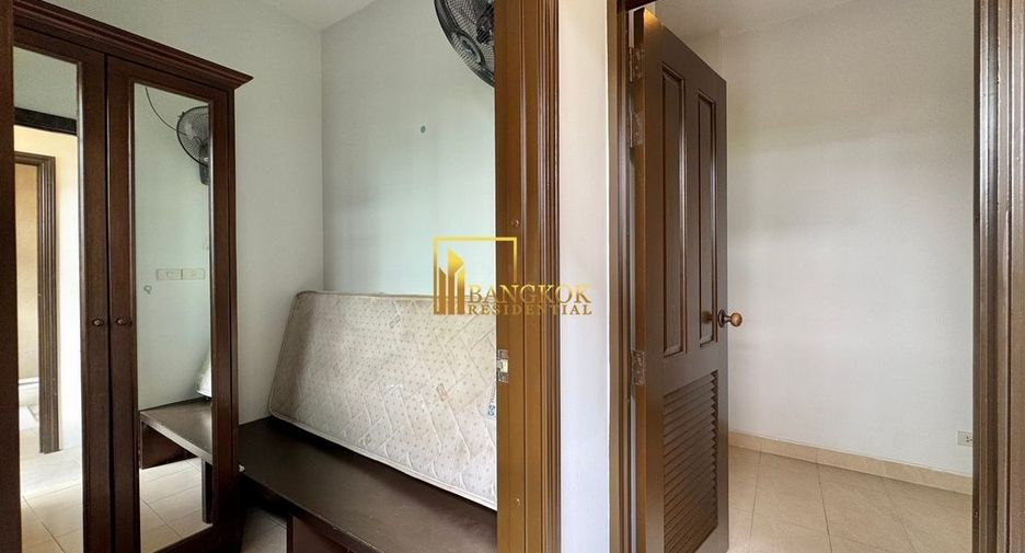 Villa zur Miete mit 4 Zimmer in Yan Nawa, Bangkok