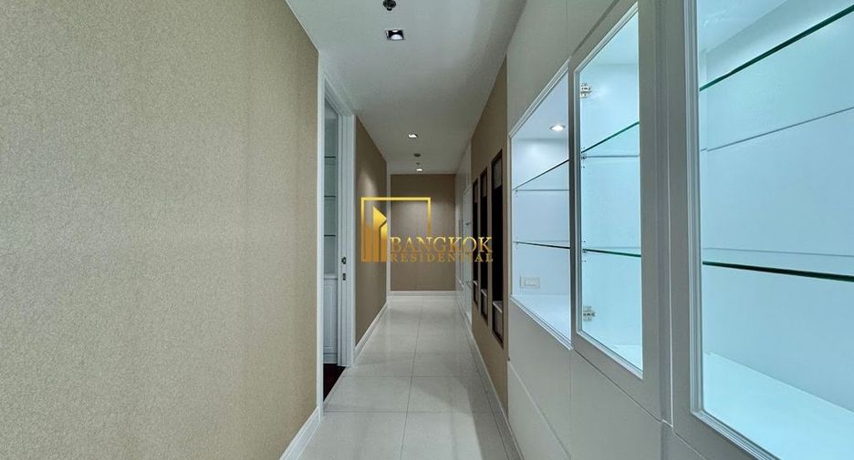 Wohnung zur Miete mit 3 Zimmer in Pathum Wan, Bangkok