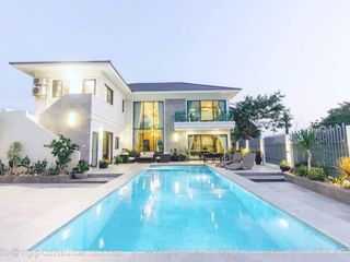 Casa en venta de 5 habitaciones en Hua Hin, Prachuap Khiri Khan