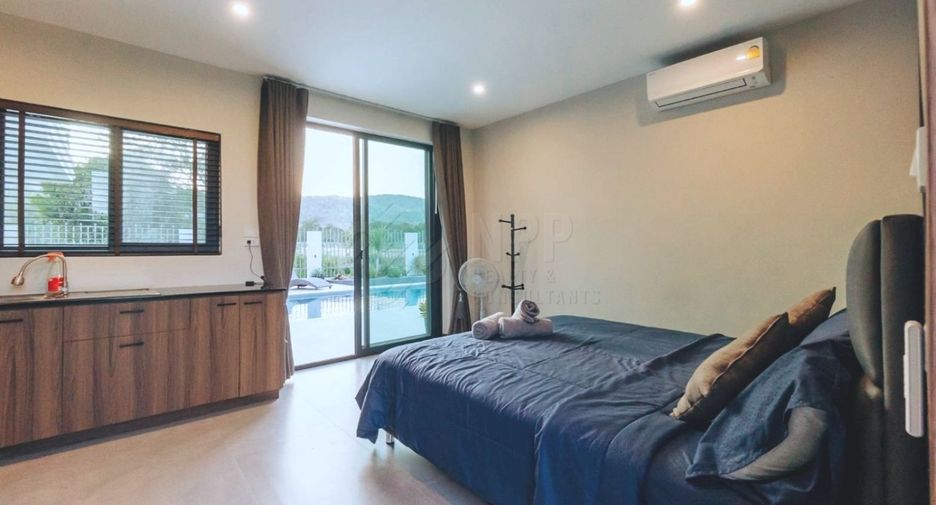 For sale 5 bedrooms house in Hua Hin, Prachuap Khiri Khan