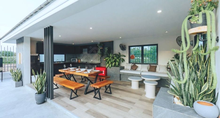 For sale 5 bedrooms house in Hua Hin, Prachuap Khiri Khan