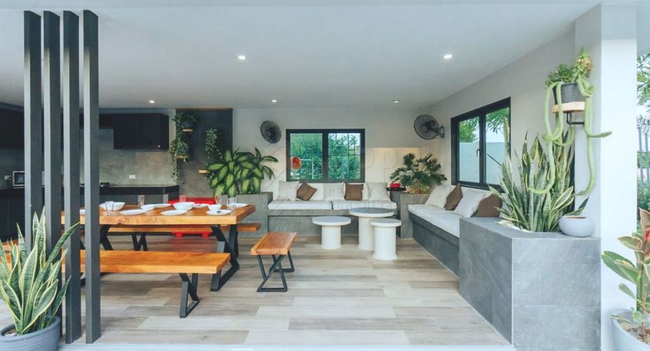 For sale 5 bedrooms house in Hua Hin, Prachuap Khiri Khan