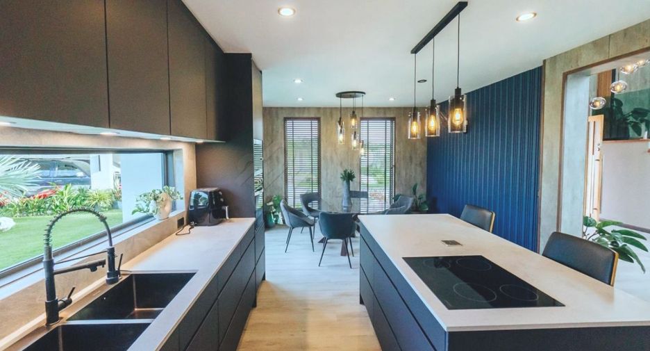 For sale 5 bedrooms house in Hua Hin, Prachuap Khiri Khan